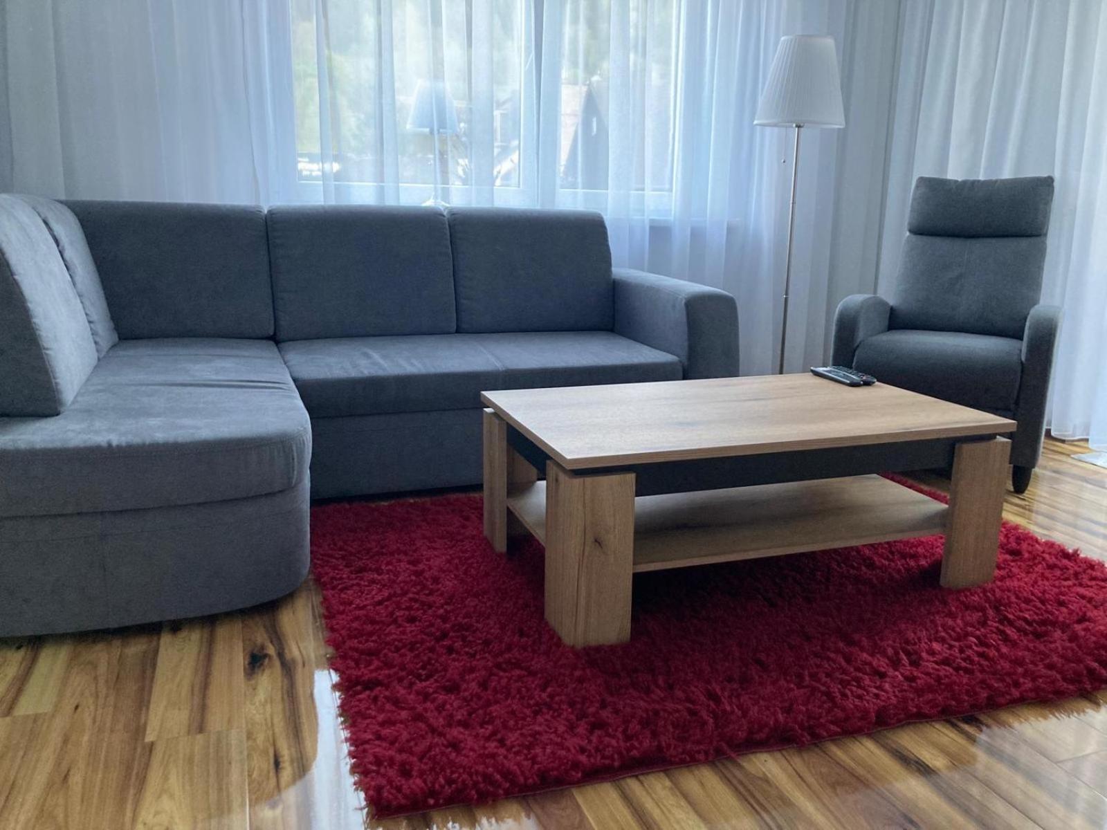 Przy Kolejce Na Skrzyczne 100 Metrow Do Kolejki Mysliwska 98 Apartment